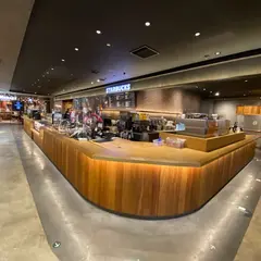 スターバックス.リザーブLUCUAosaka地下2階店