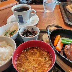 カフェ・ド・ナリ