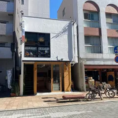本とおくりもの ヒガクレ荘