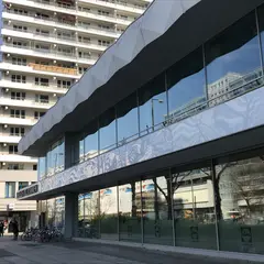 Space Night Hotel
