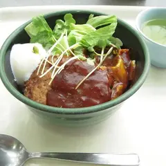 早稲田大学学生食堂 大隈ガーデンハウス