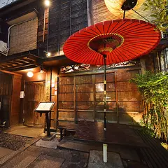 まんまや 慶応仲通り店