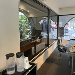 오버트서울 합정점