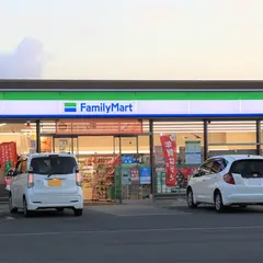 ファミリーマート 田原小塩津店