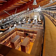 スターバックスコーヒー 武雄市図書館店（STARBUCKS COFFEE）