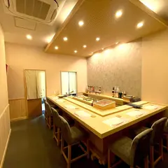 美食 さわ田