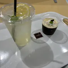 PAISIBLEサンドウィッチカフェペジーブル
