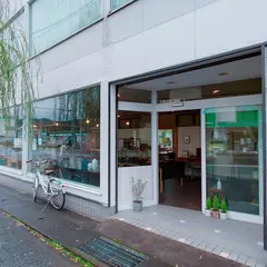 学校橋雑貨店
