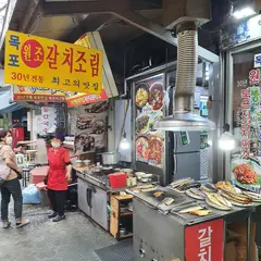 Dongdaemun Dak-hanmari(one chicken) Alley