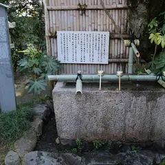 閼伽水