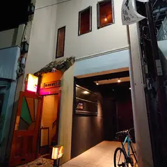BENCH 鎌倉ウェアハウス
