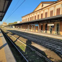 ルッカ駅