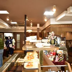 （株）江戸屋本店