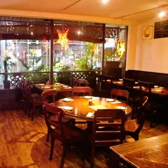 oriental table AMA