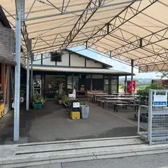 よってこ四季犀館
