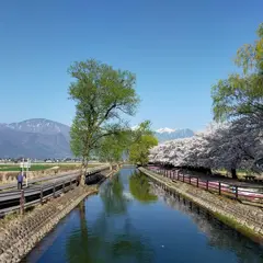 じてんしゃひろば 自転車道休憩所