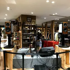 GINZA RECORDS & AUDIO