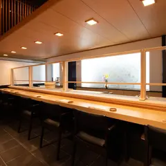 鮨 囃子
