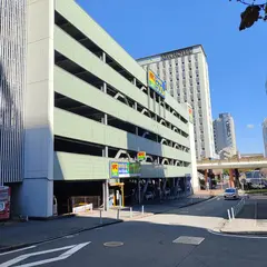 NPC24H京成成田駅前パーキング