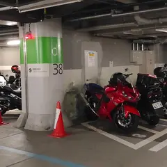 丸の内永楽ビル地下駐輪場
