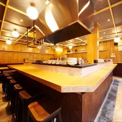 大衆酒場 レインカラー
