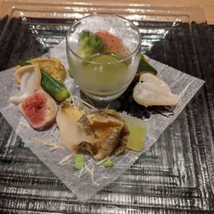里海