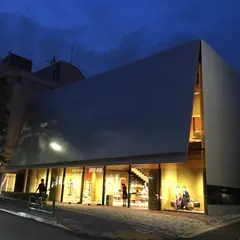 ミュウ ミュウ（MIU MIU）青山店