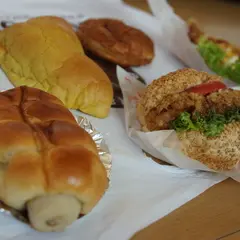 どんぐり 本店
