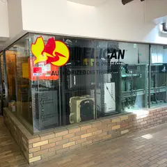Pelican specialty shop by rukbat