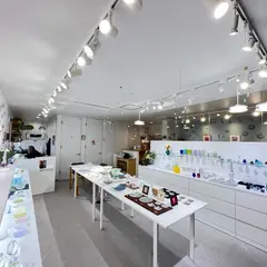 GALLERY RUEVENT