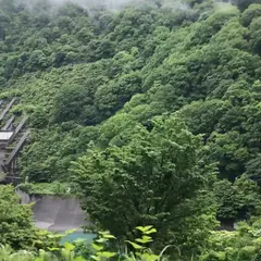 宇奈月ダム