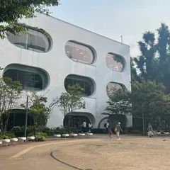 武蔵野プレイス