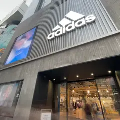 アディダス ブランドセンター 渋谷