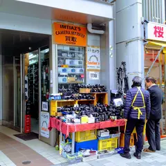 インティアズ・カメラマーケット