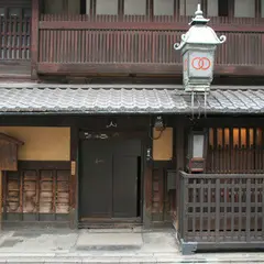輪違屋