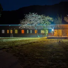 めぐりめぐらす
