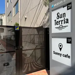Sunny cafe