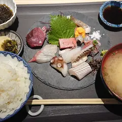 小料理と和洋酒 平お