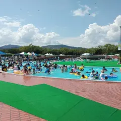 中央公園ファミリープール