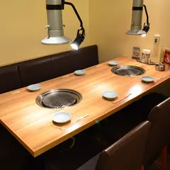 アジヨシ　梅田東通り店