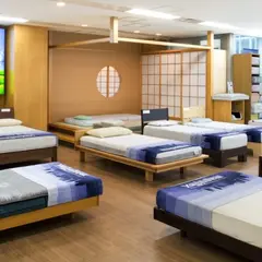 マニフレックス 表参道ショールーム