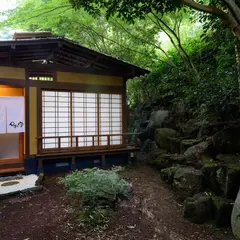 香湯楼井川