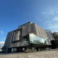 香港芸術館