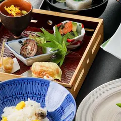伯亭 若の屋