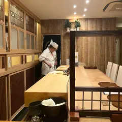鮨 美菜月