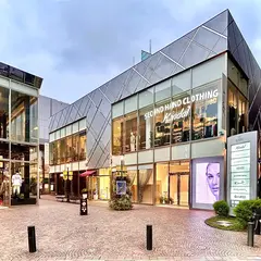 ブランド古着屋カインドオル 茶屋町店