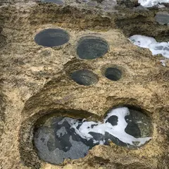 波蝕甌穴群