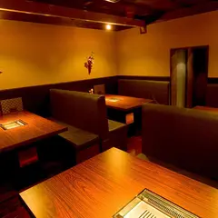 焼肉とオモニ料理 李休