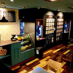 CHILLOU&ソフトクリーム畑 高岡店