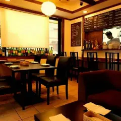 築地アン・スリール
